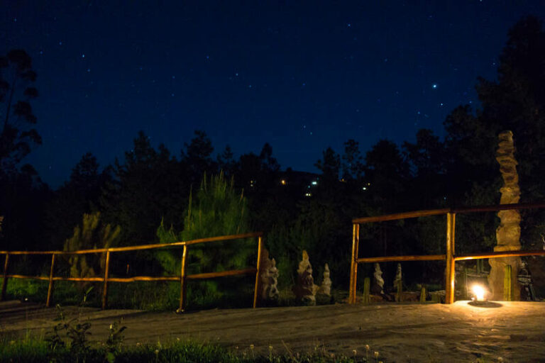 gaia sagrada night shot 768x512