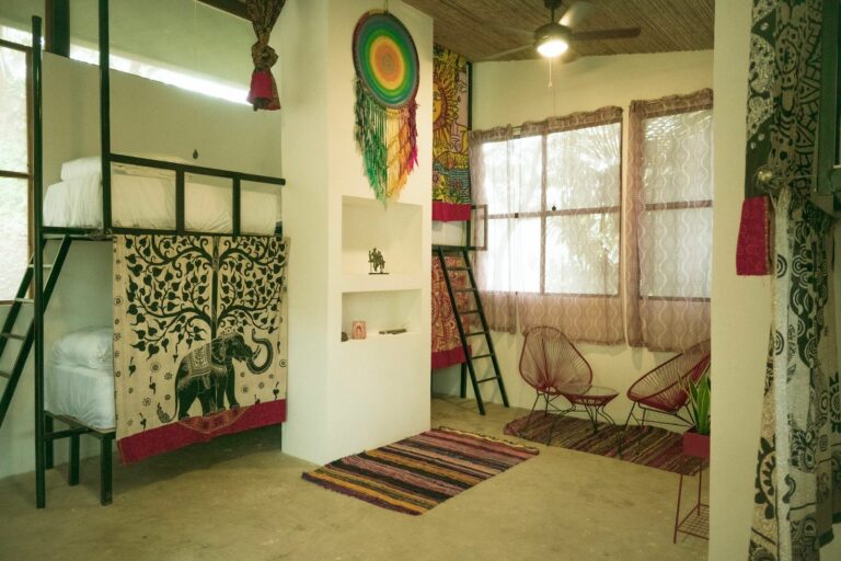 PHOTO 2022 11 16 19 32 40 768x512