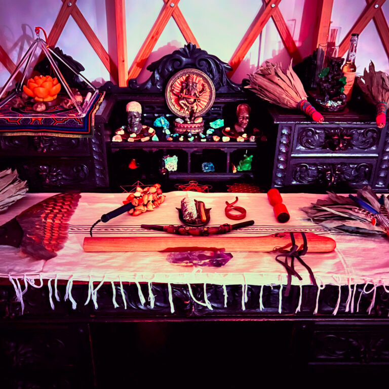 26CB152E B25D 42ED B369 9AF9947E885E 768x768