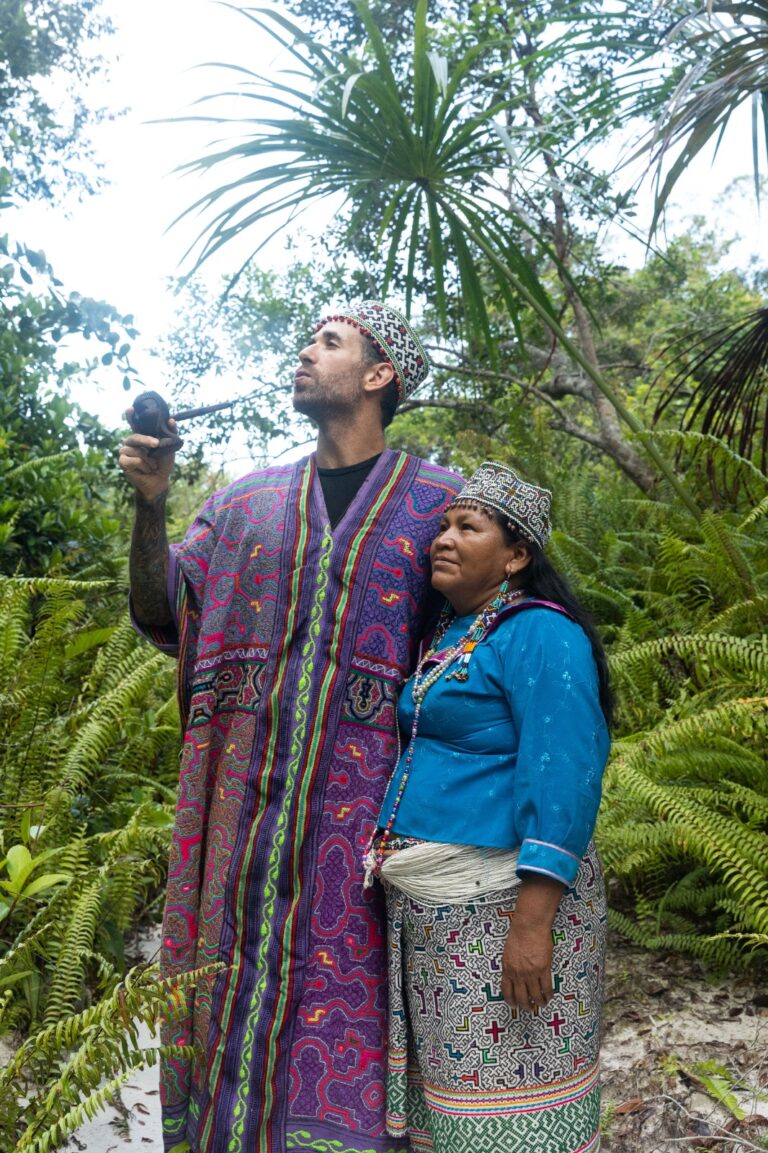 048de66c 7b4e 411d acd9 4ad5d1348eff 768x1153