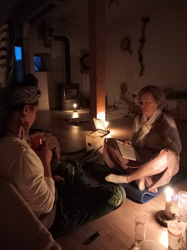 bc58e067 6075 4d4d b2e9 eabc06f20408 768x1024