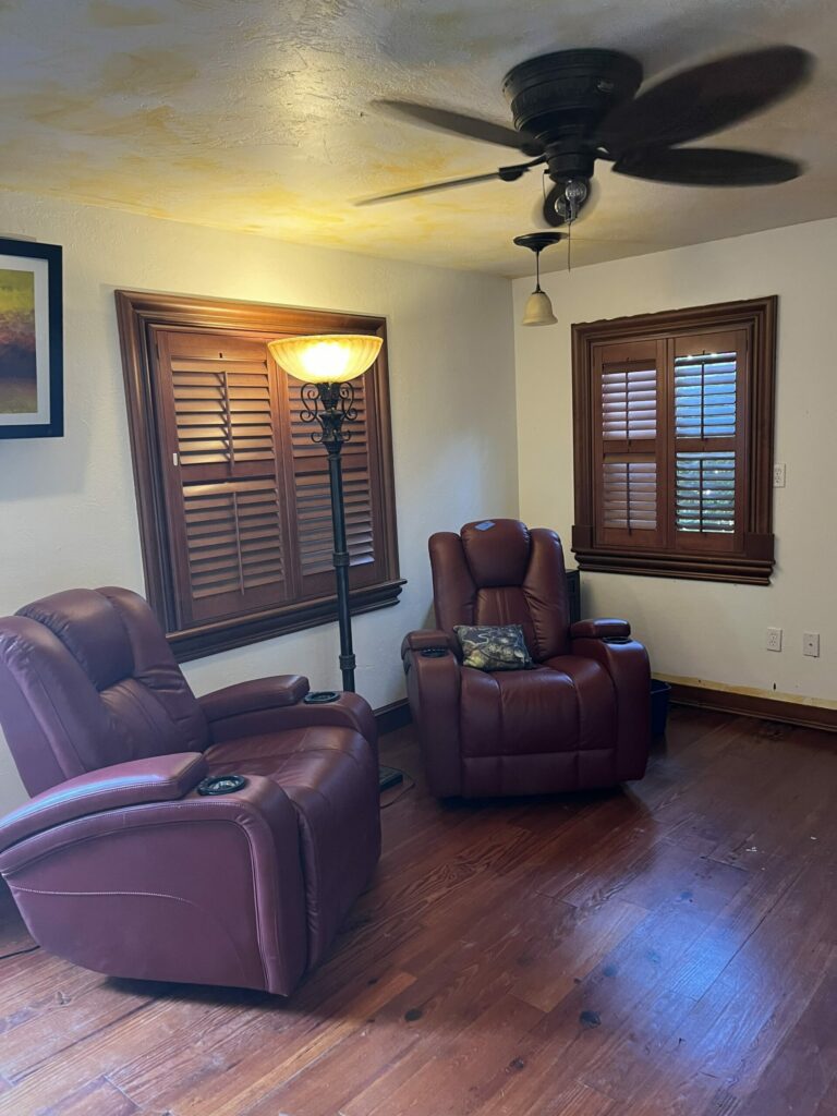 Hypnotherapy room 768x1024