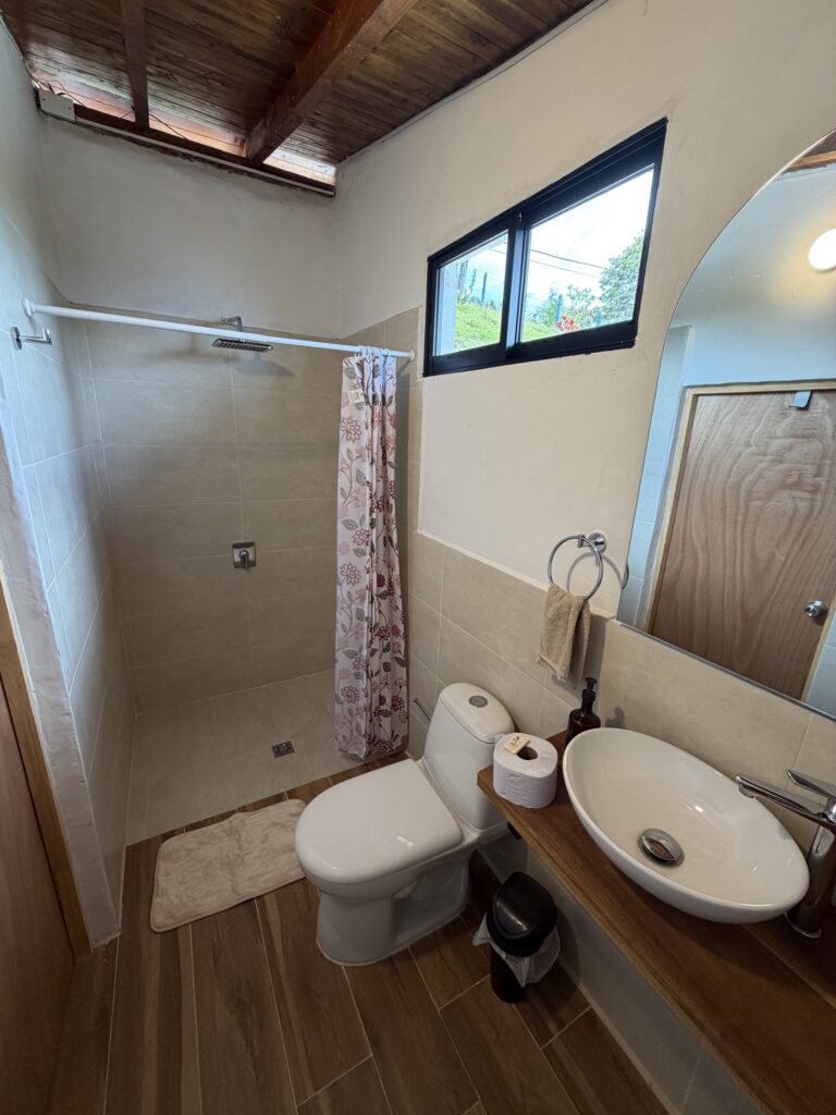 bathroom mountain suite 768x1024